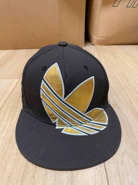 Damska czarna czapka Adidas