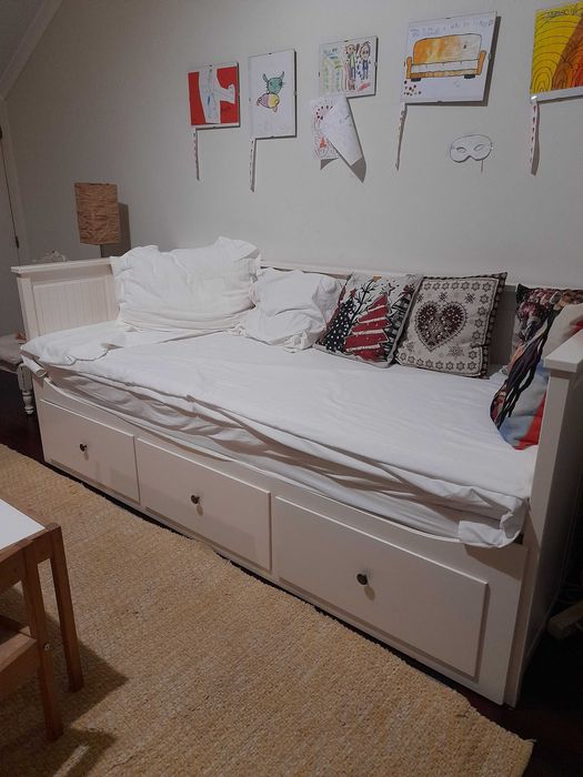 Cama ikea hemnes branca 3 gavetoes