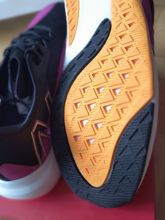 New Balance FuelCell Rebel V2 rozm 45
