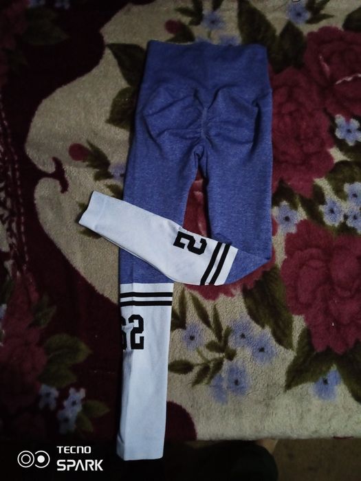 Утягуючі легінси