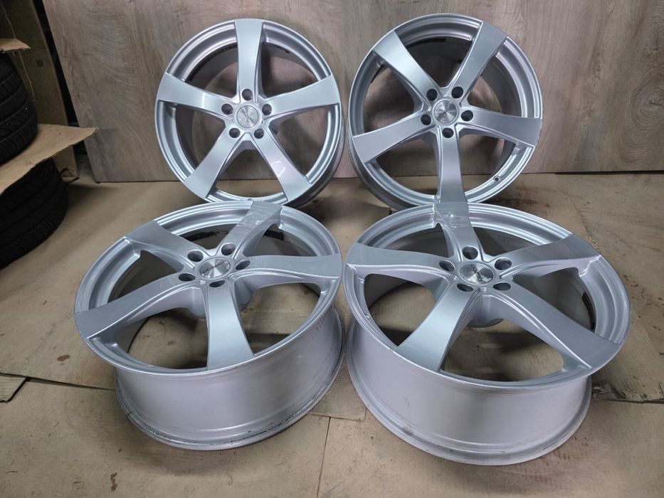 Dezent r19 5x114.3 et40 8j otwór centralny 71.6