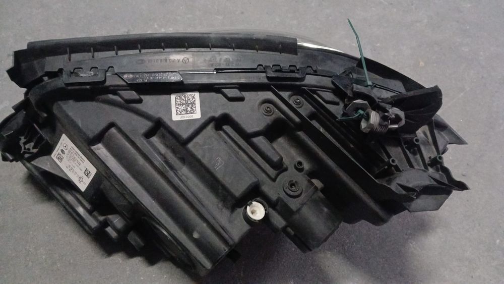 Faróis mercedes classe E w213 frente direito e esquerdo