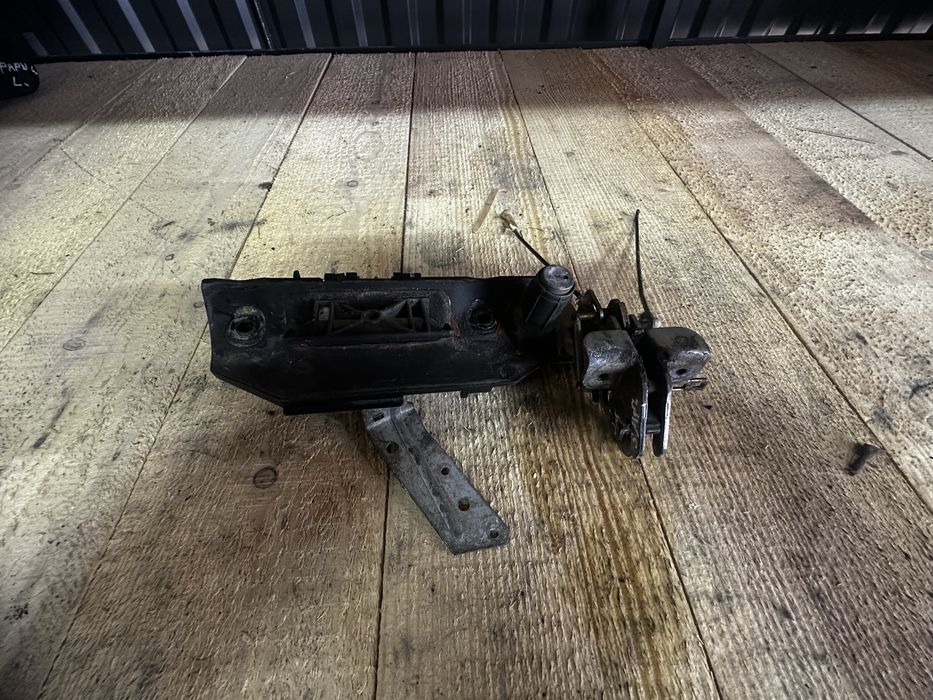 Замок задньої ляди віто 638 vito 638