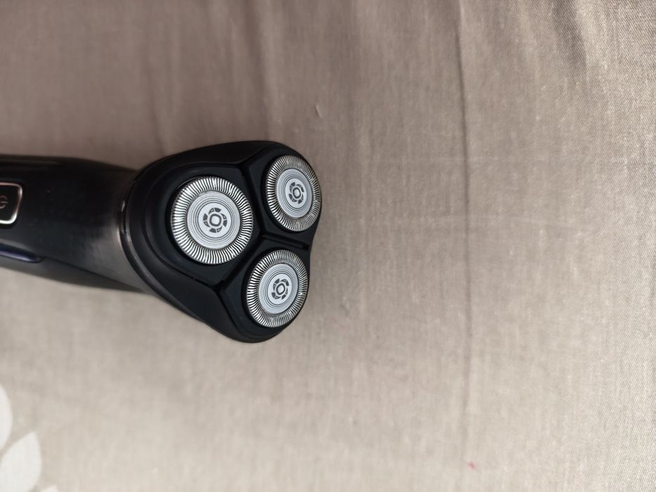 Елетробритва Philips x3000 (x3051/00)