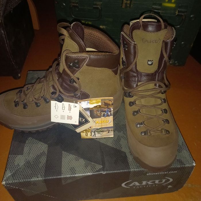 ПРОДАМ‼️чоловічі Берці 10 тис гривень