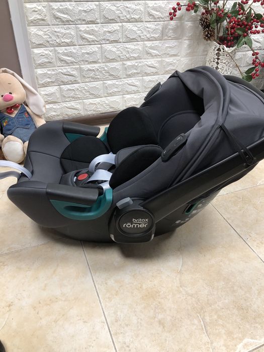 Автокрісло Britax Römer BABY-SAFE iSENSE Група 0+ (0-13 кг) брітакс