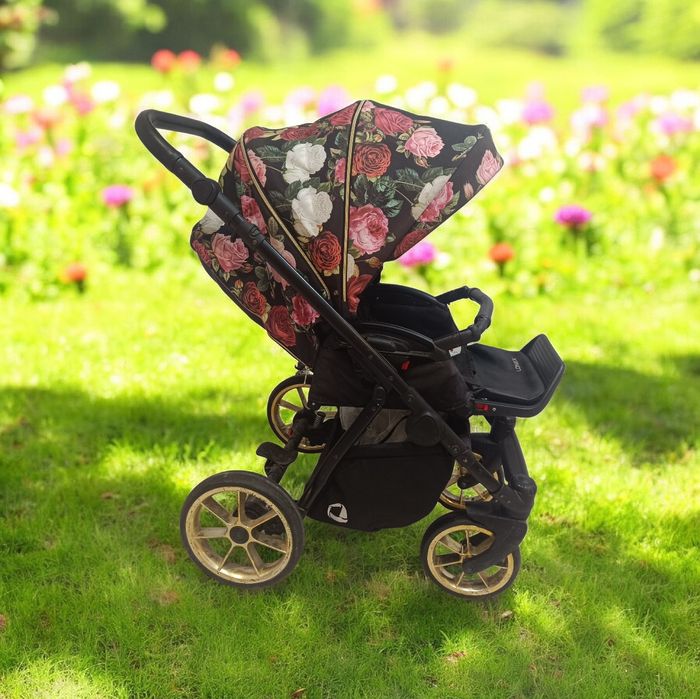 Sprzedam spacerówkę w kwiaty dla dziewczynki!