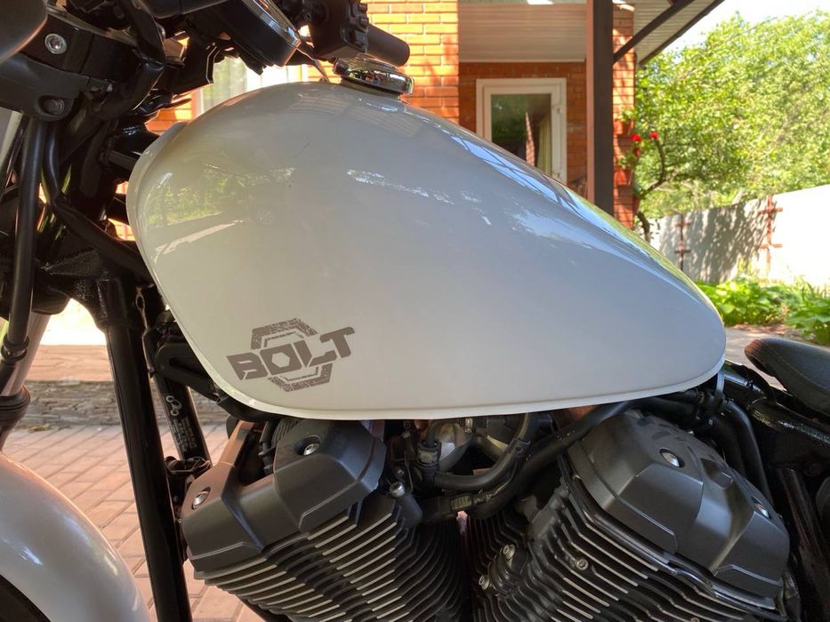 Yamaha Bolt XV950R Официал состояние Новый 6500км