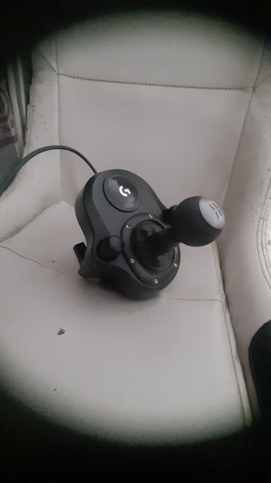 Caixa de mudanças logitec