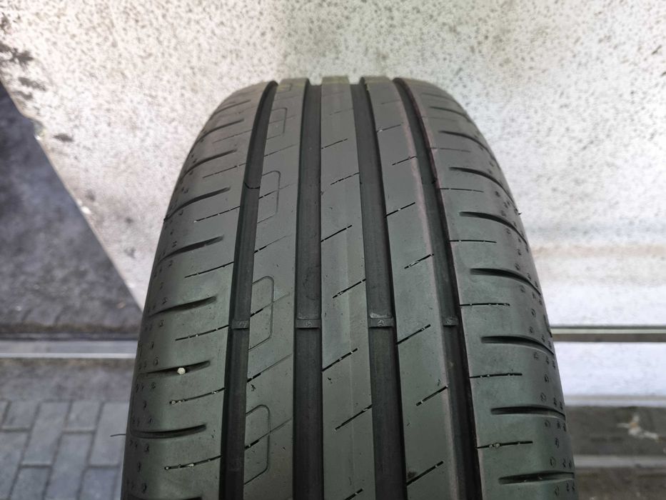 205/60/16 92H Goodyear Efficient Grip Preformance Dot.0121R