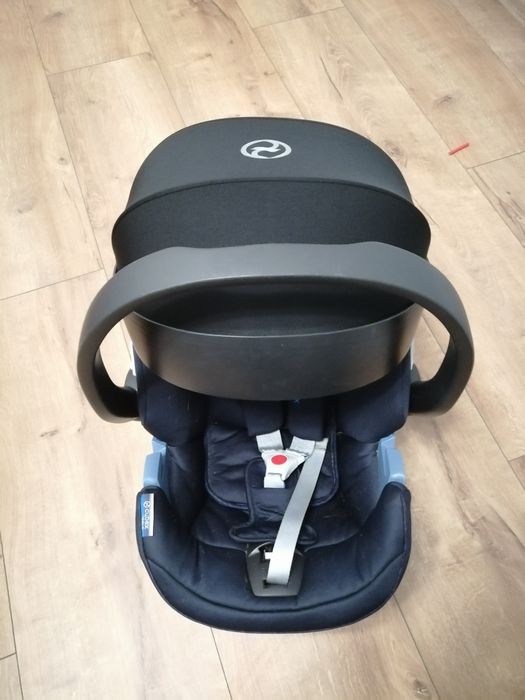 Nosidełko cybex atom 5 z bazą