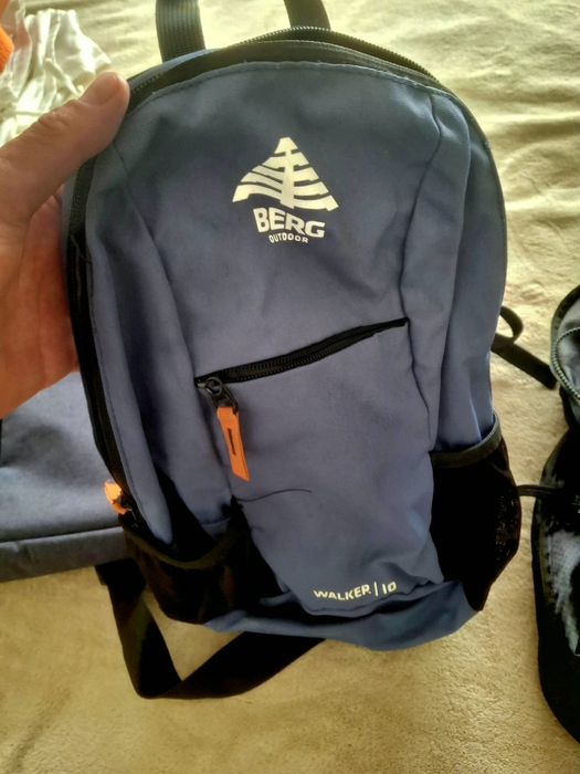 2 mochilas hiking + 1 bolsa laptop