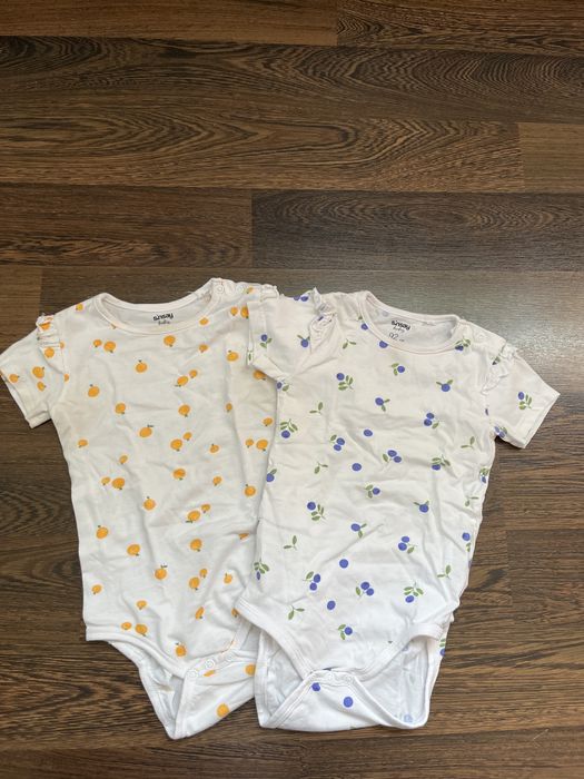 2 pak body dziewczęcych Sinsay r.92