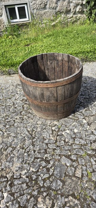 Baso em forma de pipa 75cm diametro x 70cm altura