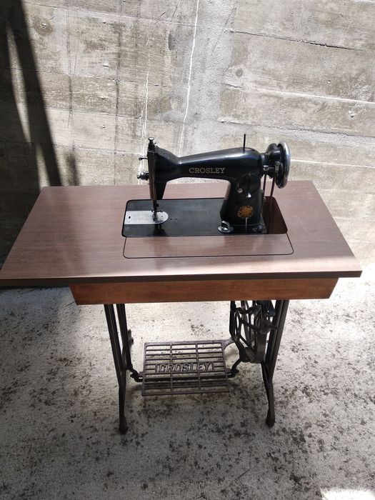 Máquina costura Crosley 1962