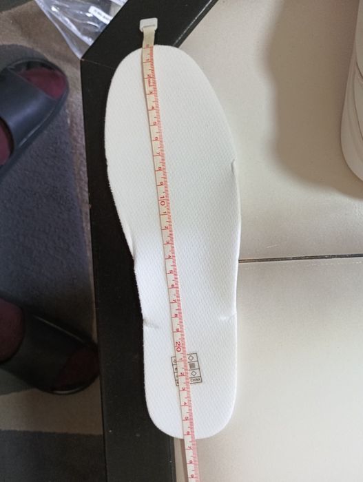 Buty nr 42.. Czytaj opis poniżej ogłoszenia. Nowe