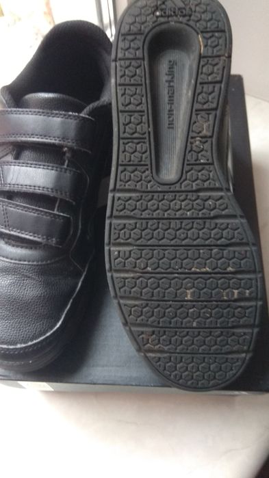 Кроссовки Адидас