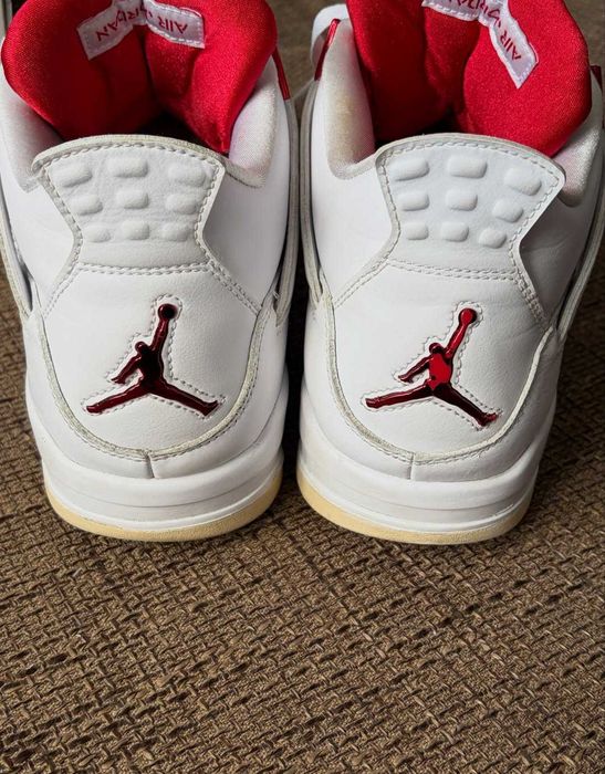 Кросівки Nike Air Jordan 4 Retro Metallic Red