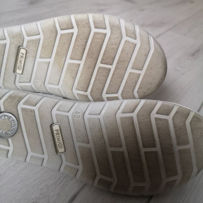 Sandały Primigi biale/ perlowe