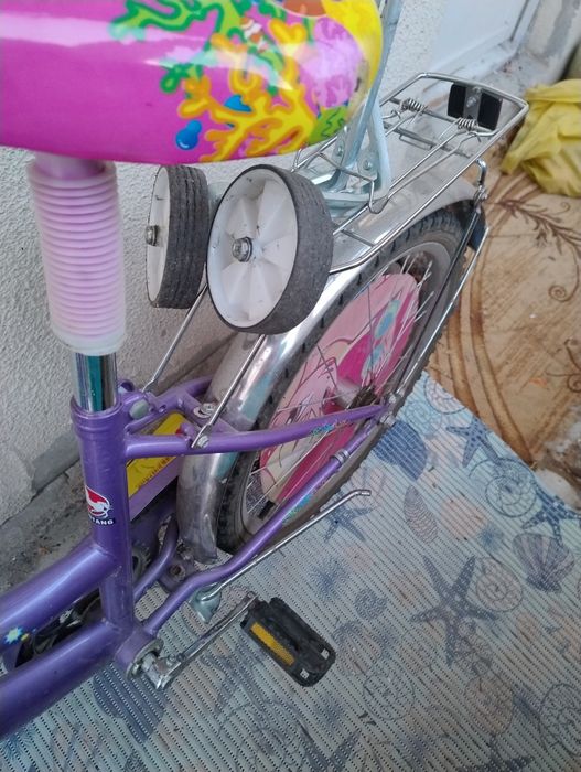 Ровер для дівчинки, колеса 16