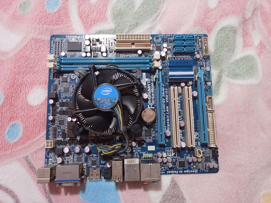 Płyta główna Gigabyte GA-H55M-D2H, Intel core i5, 8 GB RAM DDR3.