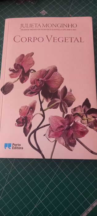 Corpo Vegetal  - Julieta Monginho
