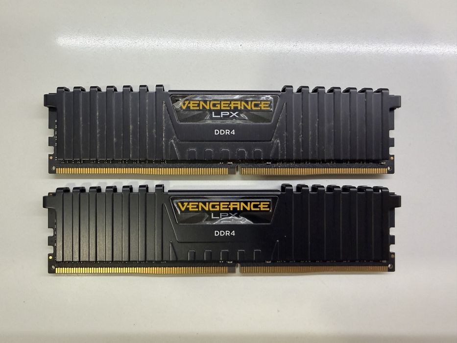 Corsair Vengeance LPX  16GB (2x8 GB) DDR4-3200 CL16