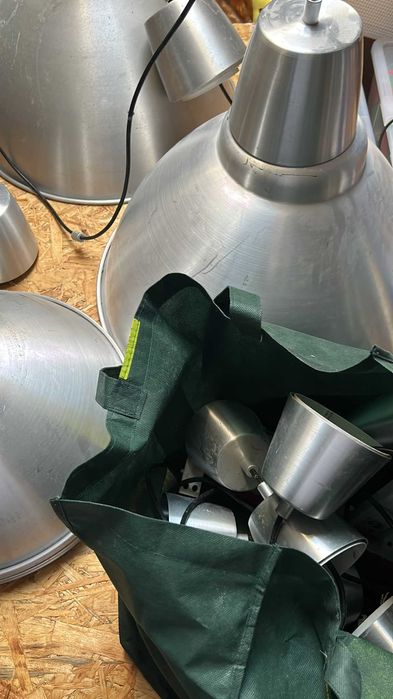 Conjunto de Candeeiros de Teto Estilo Industrial – OPORTUNIDADE