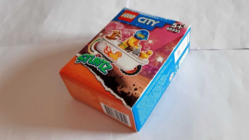 LEGO City Stuntz 60333 Bathtub Stunt Bike selado