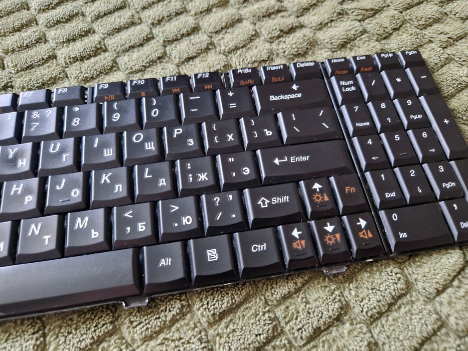 Клавіатури HP 630 та Lenovo G560 на запчастини, відновлення