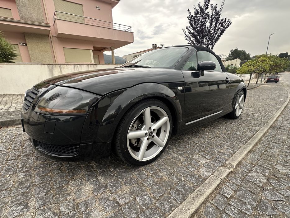Audi TT Roadster em execelente estado com investimento feito 07.2023