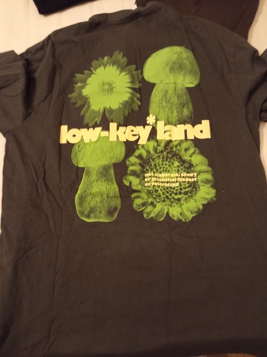 4 t-shirts como novas