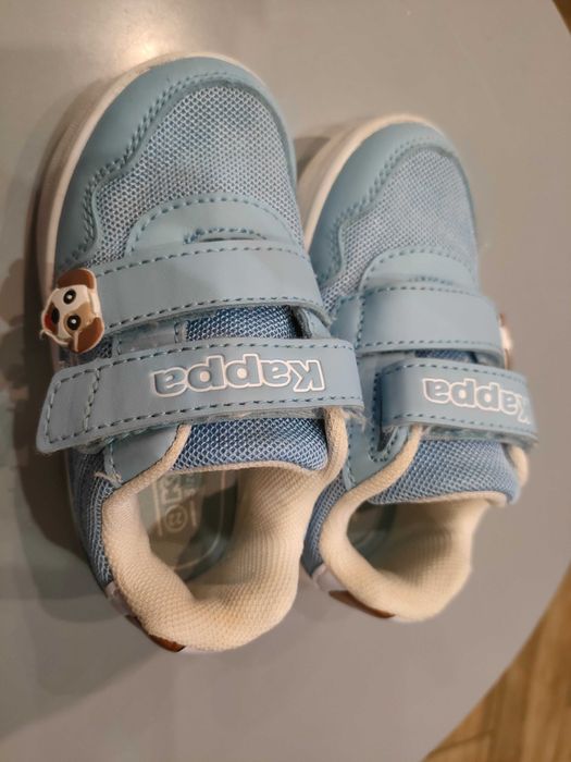 Buty sportowe dla chłopca Rozm.22