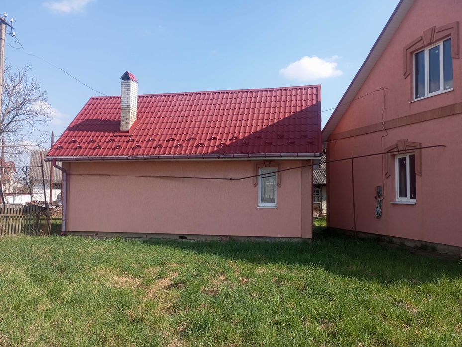 Будинок і велика діллянка