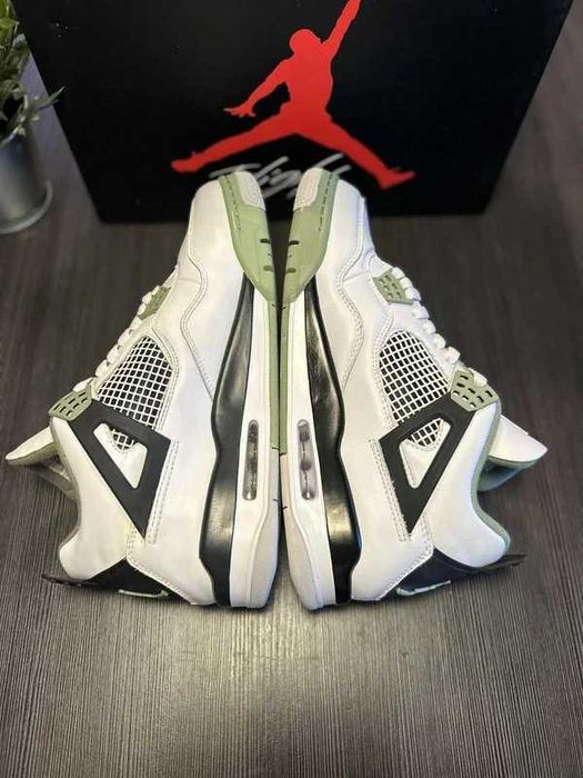 Oryginalny certyfikat Jordan 4 retro Seafoam R.41