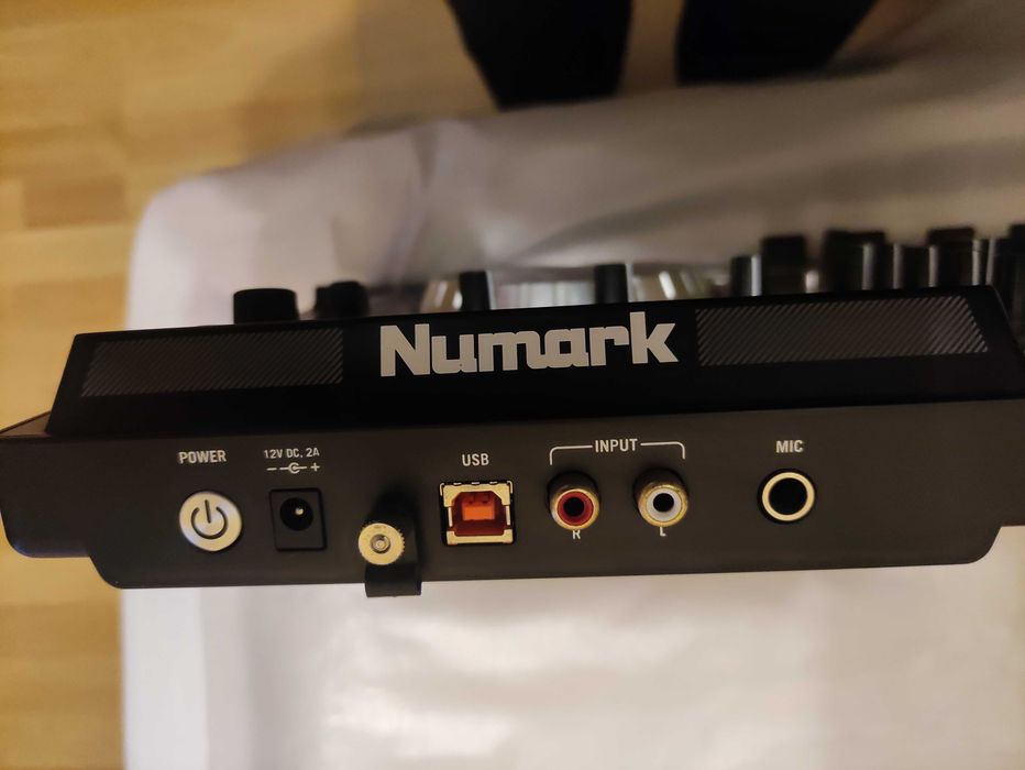 Numark NV II kontroler DJ, 4 kanałowy, konsola mikser