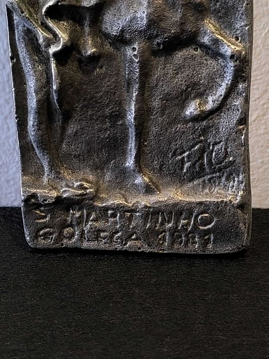 Placa em estanho, datada de 1981 da Feira de São Martinho da Golegã