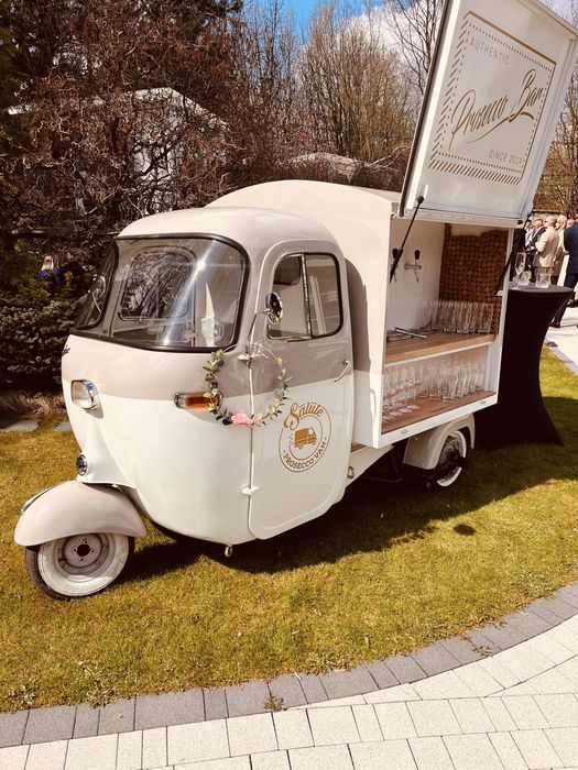 Piaggio Ape Prosecco Van