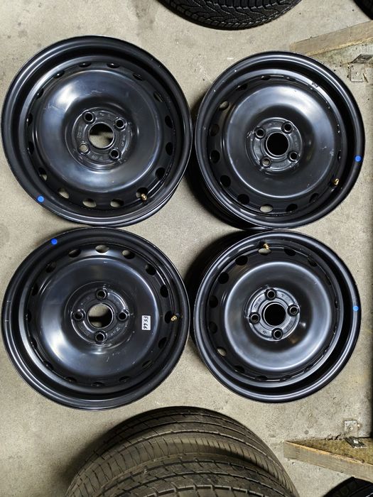 Felgi stalowe 15” 6J 4x100 ET47 Hyundai i20 Active Bayon Komplet TMPS 4szt FS66