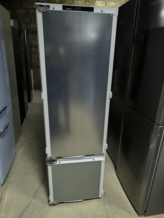 Вмонтований холодильник Miele KF 7772 B
