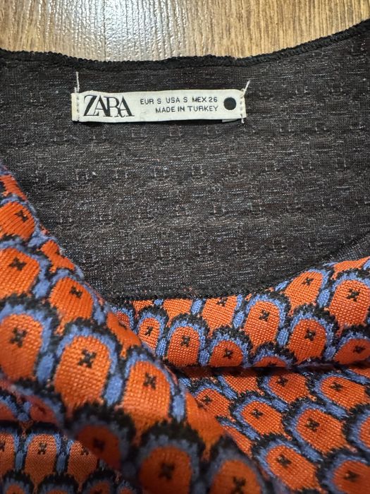 Продам платье Zara размер S