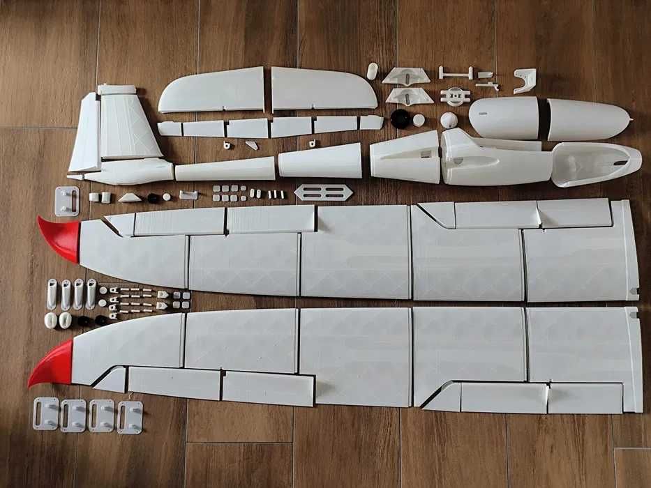 Model RC: Drukowany szybowiec Apex 2,3 m rozpiętości