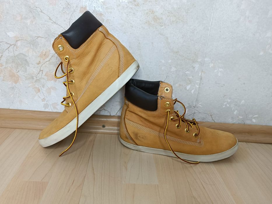 Timberland rozmiar 41 skóra naturalna.