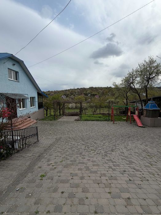Продаж затишного будинку в м.Чернівці (вул. Вижницька)