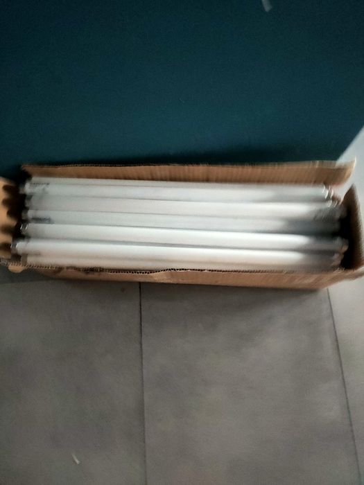 Świetlówka liniowa 60 cm Philips Blue TL-D 18W