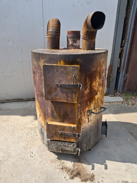 Piec warsztatowy z rury 700x12mm.