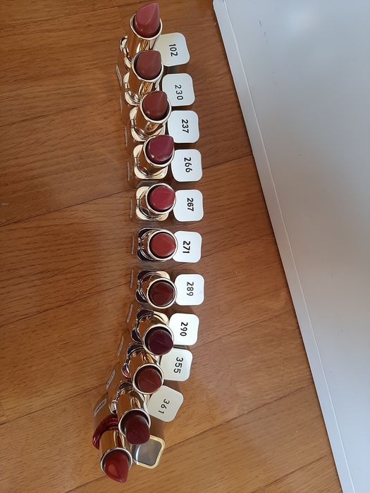 Batons e Gloss L'Oréal, Maybelline e HR