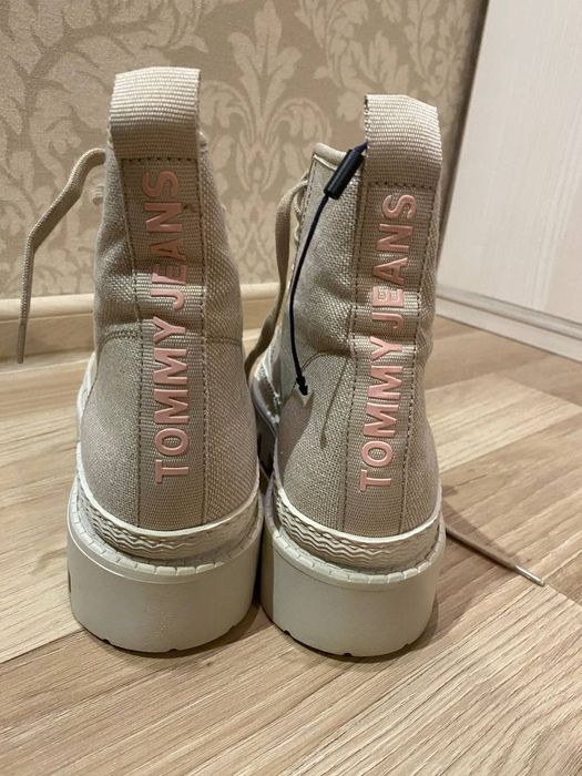 Кросівки tommy jeans flat boot