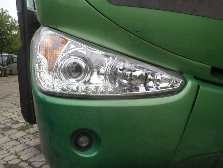 komplet lamp przednich (ledy) scania irizar pb komplet  autobus
