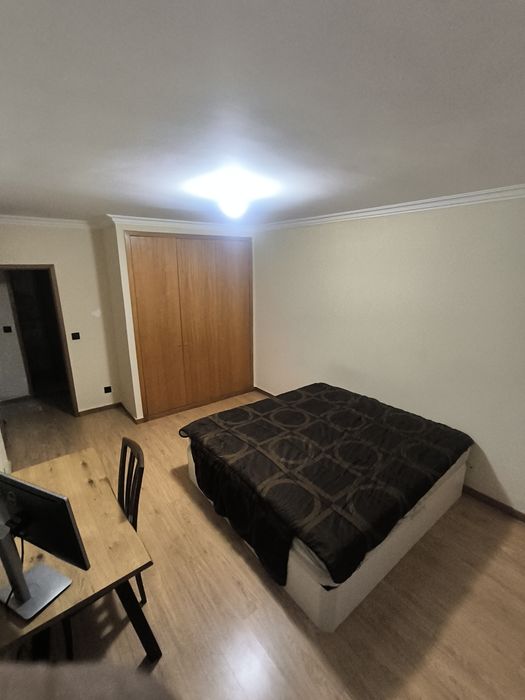 Quarto individual + WC privado
